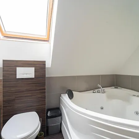 Tatil Evi B48 Duplex - A Kerti Haz Törökbálint