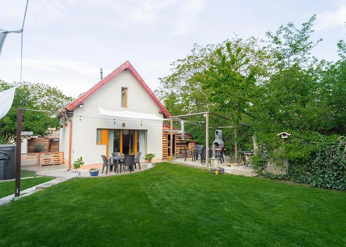 Casa de Férias B48 Duplex - A Kerti Ház Törökbálint